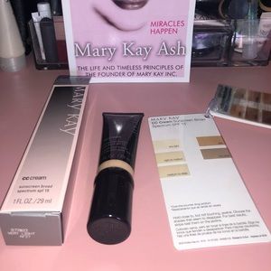 Mary Kay CC cream VERY LIGHT
